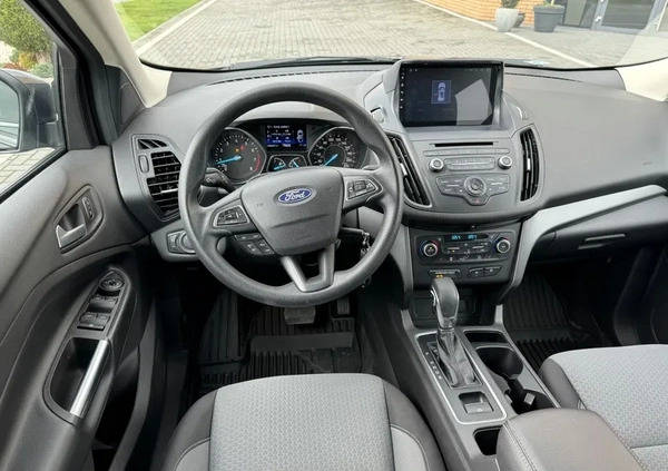 Ford Escape cena 59900 przebieg: 44000, rok produkcji 2018 z Nowogard małe 106
